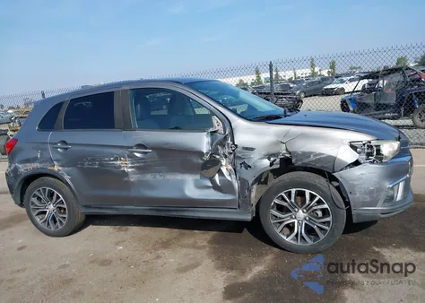 2018 Mitsubishi Outlander Sport 2.4 Se z USA, uszkodzony, nr VIN JA4AP3AW0JU002887